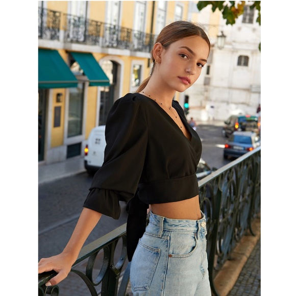 Back Ties V-Neck Black Crop Top - Picture 4 of 8